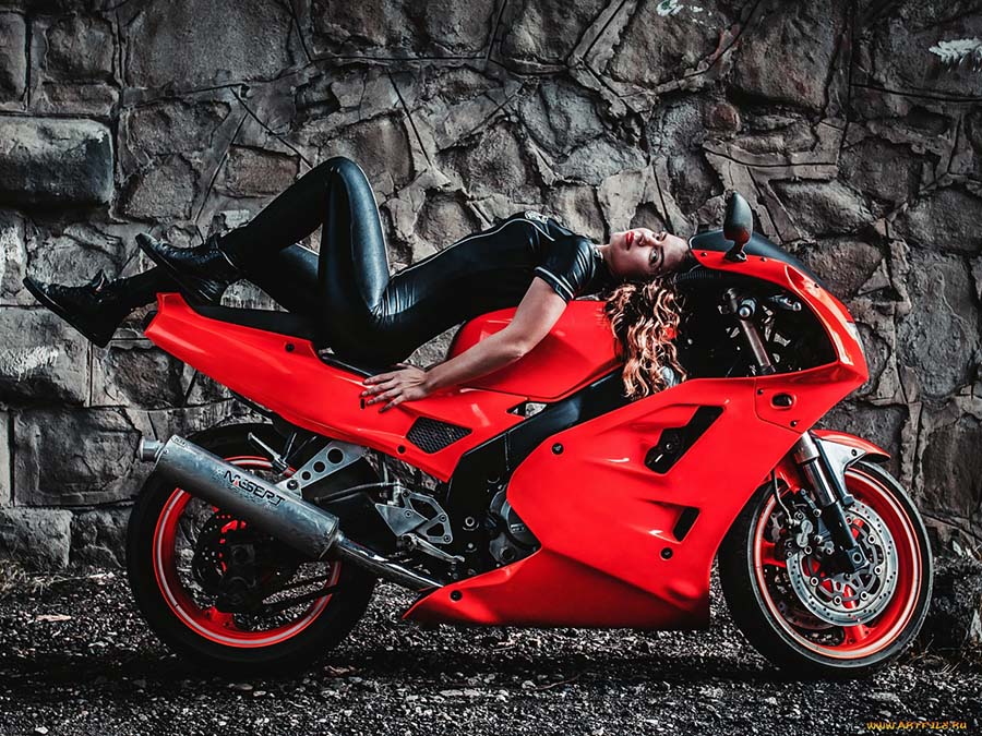 Beautiful girl Beautiful girls and motorcycles in Hong Kong